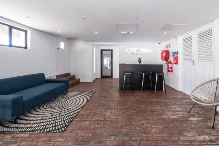 Metropole With Shared Facilities Apartment Cape Town