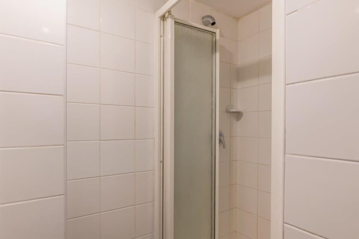 Metropole With Shared Facilities *