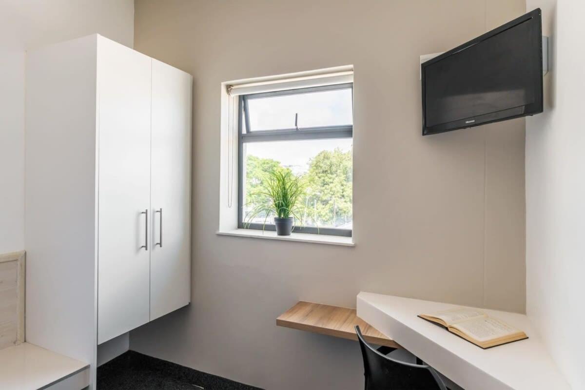 Apartment Metropole With Shared Facilities *