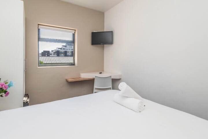 Metropole With Shared Facilities * Cape Town