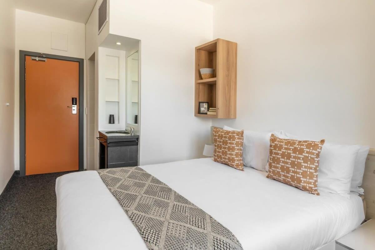 Metropole With Shared Facilities Apartment Cape Town