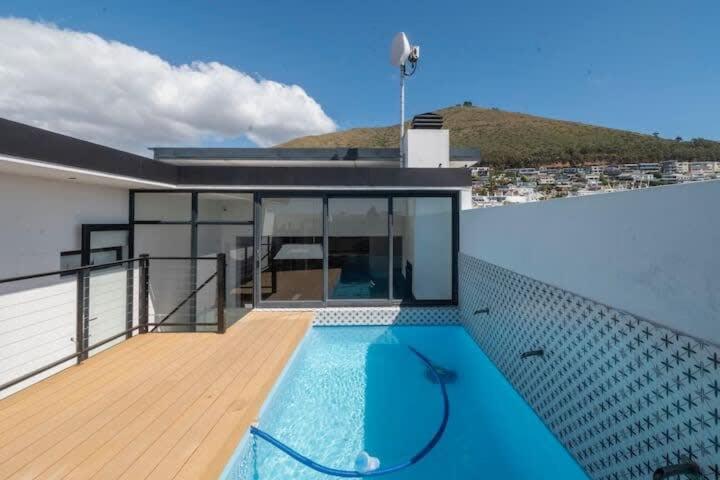 Apartment Metropole With Shared Facilities Cape Town